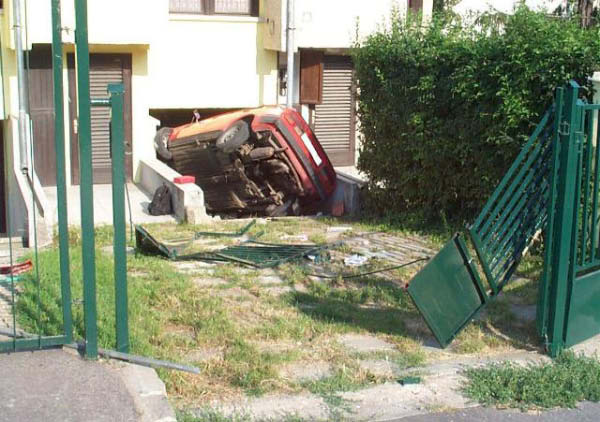 ma femme GARE LA voiture-humourenvrac